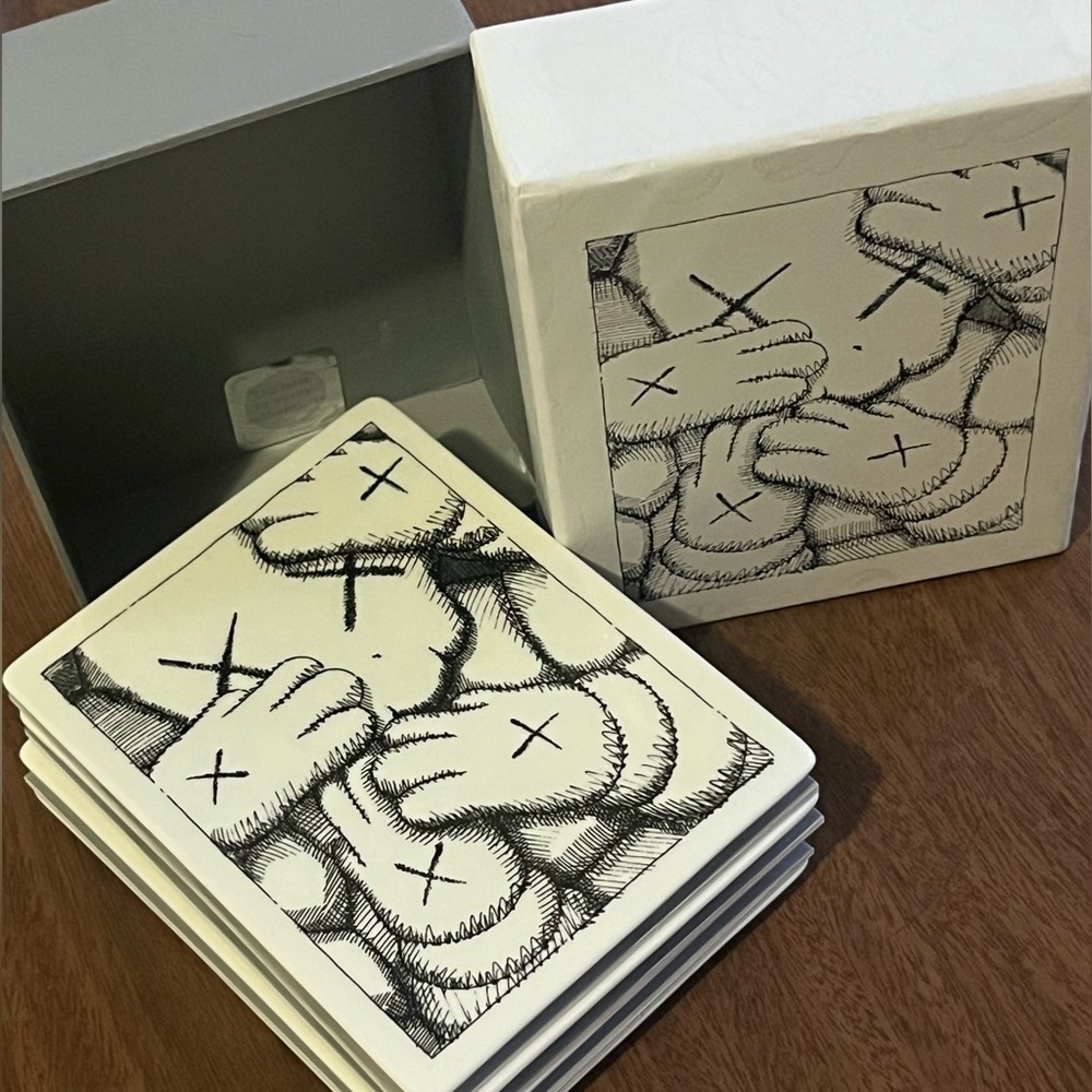 OUT OF STOCK: Authentic KAWS Brooklyn Museum URGE Plate Set of 4